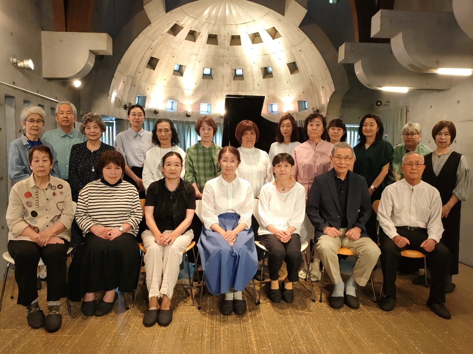 �R�U�񔭕\��@�Q���ҋL�O�B�e